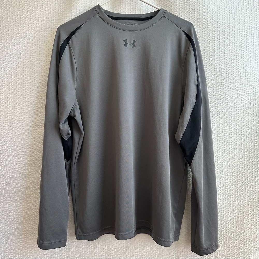 Under Armour Men's Gray Black Long Sleeve Shirt Size: Large